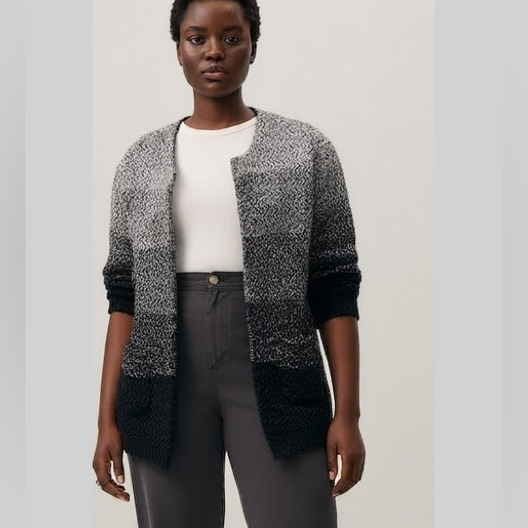 Hot & Delicous Open Knit Long Sweater Cardigan Ombre White Black, Sizes M/L - Picture 1 of 8